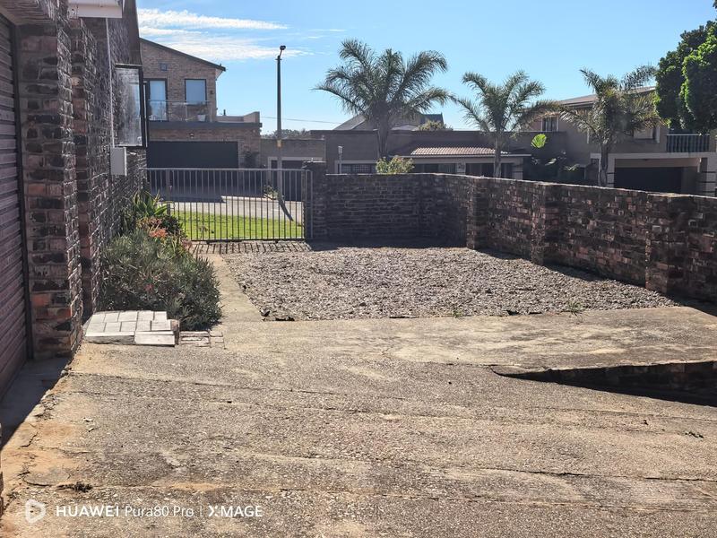 To Let 2 Bedroom Property for Rent in Heiderand Western Cape